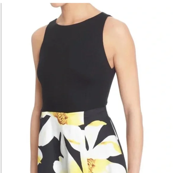 Alice + Olivia Kourtney Box Pleat Dress, Blooming Magnolia Print/Black, Size 6 - Picture 2 of 9